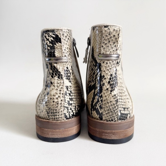New Franco Sarto Marcus Snake Bootie Ankle Boot Leather Classic Minimalist US 9 - Picture 6 of 10